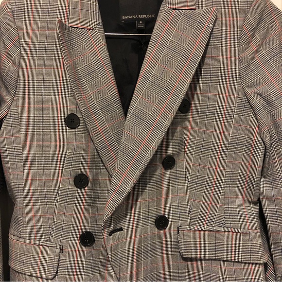 Banana Republic Plaid Double Breasted Blazer - Picture 3 of 6